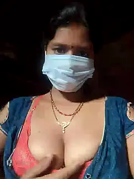 Snapshot of Curvy_Vamikaa chatting on December 18, 7:03 am Curvy Vamikaa online show from December 18, 7:03 am