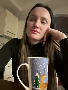 Snapshot of TomilaSi chatting on March 26, 11:32 pm TomilaSi online show from March 26, 11:32 pm