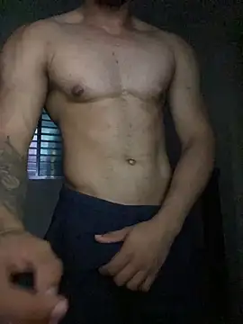 MoreninhoMagrinho online show from December 4, 4:00 am