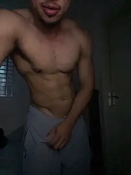 MoreninhoMagrinho online show from December 16, 4:06 am