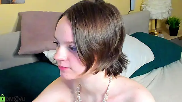 Snapshot of Olivia_Riesz chatting on May 15, 1:01 am Olivia Riesz online show from May 15, 1:01 am