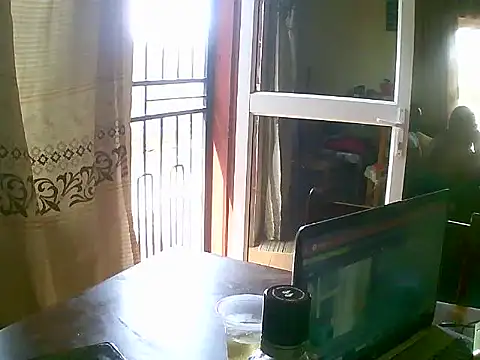 Snapshot of QueenBibie chatting on December 5, 12:03 pm QueenBibie online show from December 5, 12:03 pm