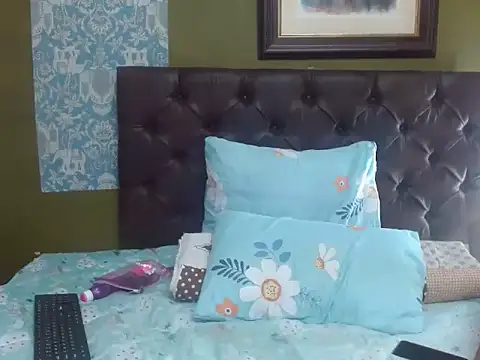 JuicyEbonyGoddess online show from November 27, 6:43 pm