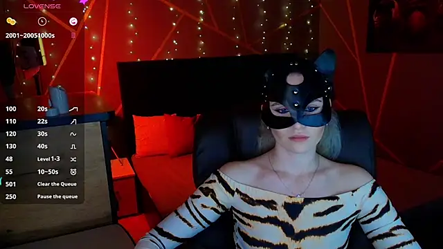 Snapshot of _Sweet__Cat_ chatting on May 2, 5:18 pm Sweet Cat online show from May 2, 5:18 pm