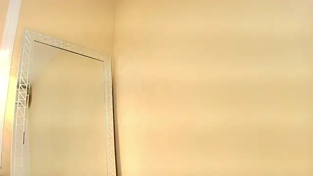 Snapshot of HallieStone chatting on June 5, 12:33 pm HallieStone online show from June 5, 12:33 pm