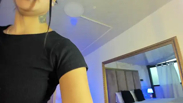 MelissaGill  online show from December 5, 12:36 pm