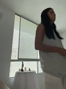 Snapshot of Miia_moonn chatting on December 1, 10:53 am Miia moonn online show from December 1, 10:53 am