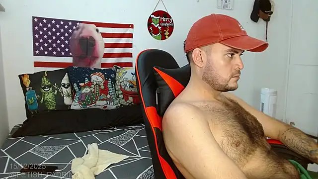 holegape online show from December 15, 1:26 pm