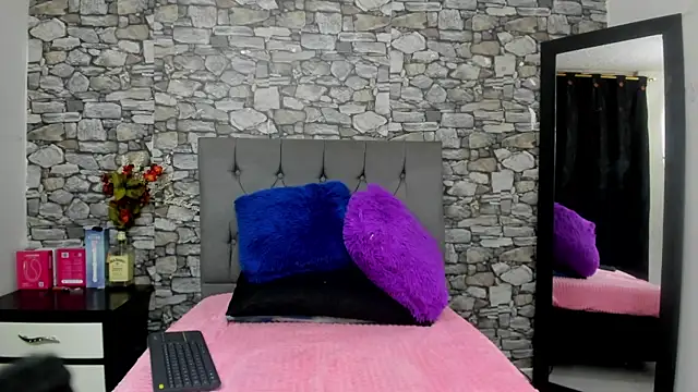 Snapshot of angel_pink7 chatting on November 27, 7:38 pm angel pink7 online show from November 27, 7:38 pm