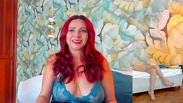 Snapshot of Madame_Angelic_1 chatting on May 6, 3:02 am Madame Angelic 1 online show from May 6, 3:02 am