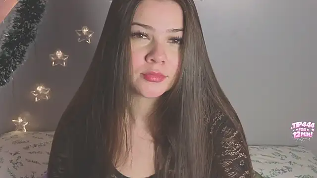 amyvans  online show from December 23, 1:03 am