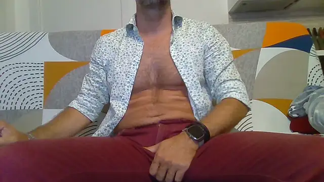 Snapshot of Eroshotlicker chatting on June 21, 9:17 pm Eroshotlicker online show from June 21, 9:17 pm