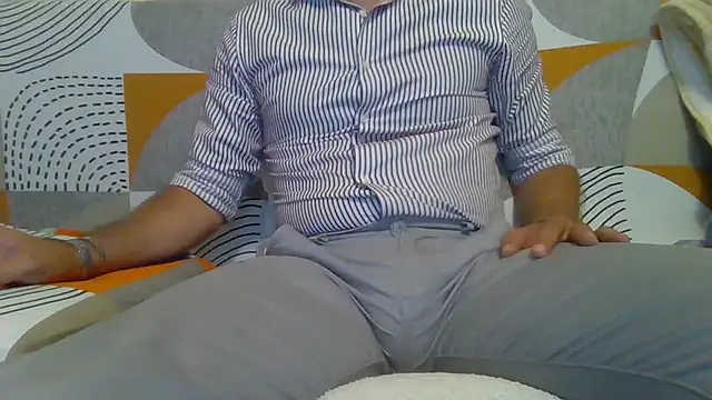 Snapshot of Eroshotlicker chatting on July 2, 10:05 pm Eroshotlicker online show from July 2, 10:05 pm