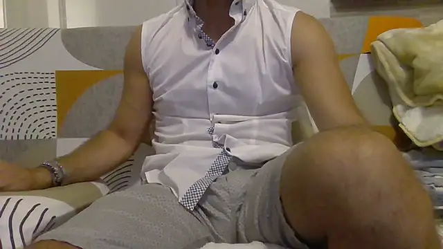 Snapshot of Eroshotlicker chatting on July 5, 7:43 pm Eroshotlicker online show from July 5, 7:43 pm