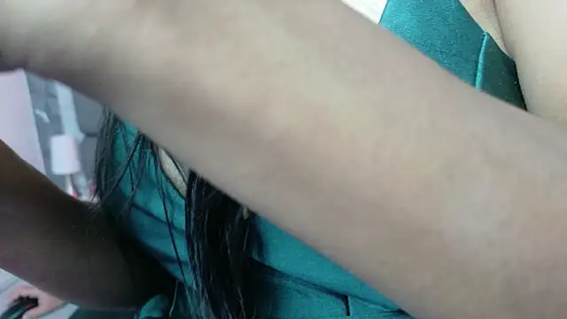 Snapshot of DaniyMel chatting on December 4, 12:25 pm DaniyMel online show from December 4, 12:25 pm