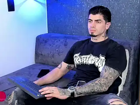  mrcock   online show from May 17, 7:43 pm