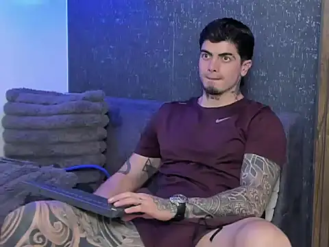  mrcock   online show from June 17, 4:15 am