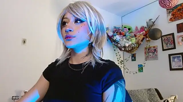 Snapshot of Layla_quinn chatting on February 17, 4:46 pm Layla quinn online show from February 17, 4:46 pm