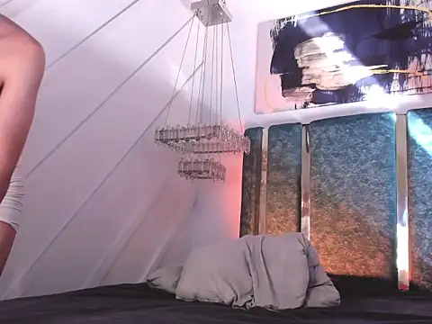 Snapshot of JonnyGreey chatting on December 13, 7:53 pm JonnyGreey online show from December 13, 7:53 pm