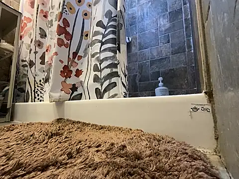 xxxenzo1 online show from March 15, 4:54 pm