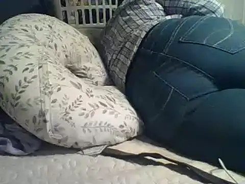 xxxenzo1 online show from March 30, 10:44 pm