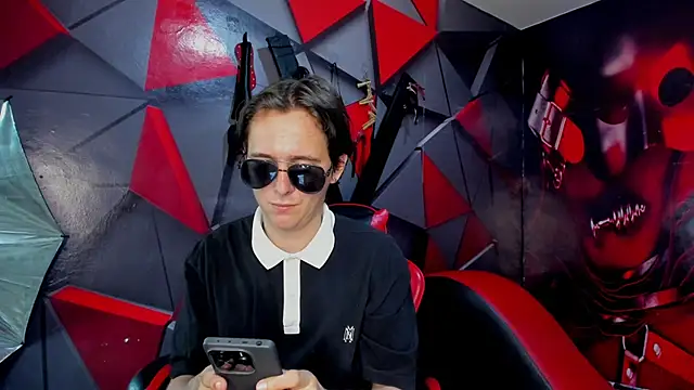 Aaron LatinMen2 online show from December 16, 8:47 pm