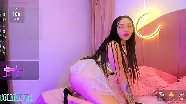 Snapshot of zammy_brown chatting on December 18, 4:40 am zammy brown online show from December 18, 4:40 am