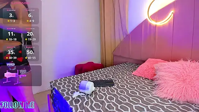 Snapshot of zammy_brown chatting on February 3, 3:59 am zammy brown online show from February 3, 3:59 am