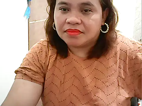 cutechubby online show from January 11, 12:10 pm