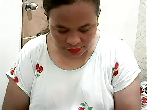 cutechubby online show from May 16, 10:41 pm