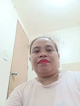 cutechubby online show from May 30, 11:40 am