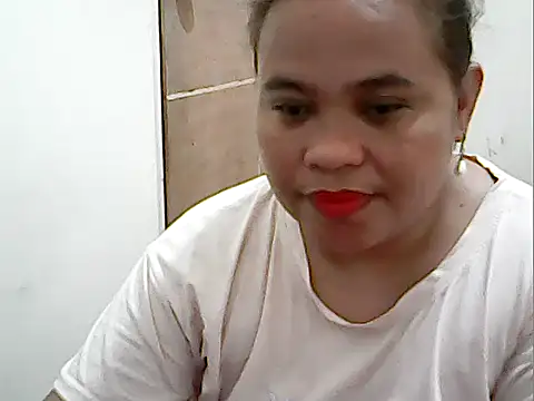 cutechubby online show from May 30, 11:46 pm