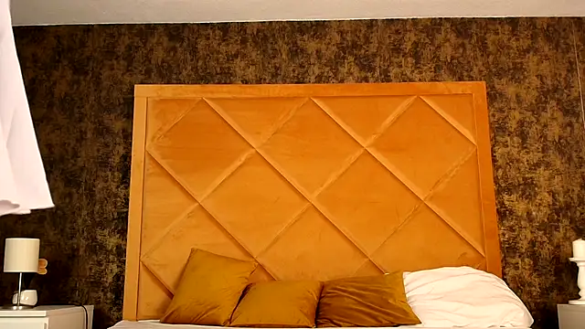 Snapshot of TinyBlair chatting on December 14, 4:12 pm TinyBlair online show from December 14, 4:12 pm