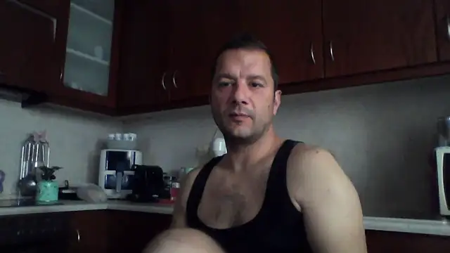 Snapshot of Billakos chatting on May 13, 7:39 am Billakos online show from May 13, 7:39 am