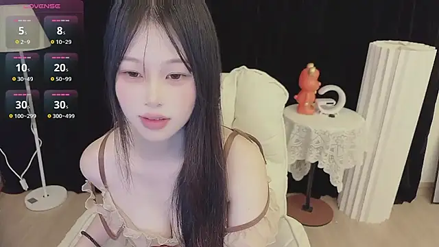 Snapshot of -Annababy chatting on April 2, 2:15 pm -Annababy online show from April 2, 2:15 pm