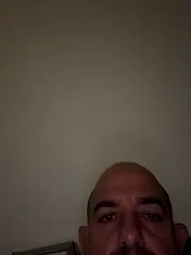 Laufla online show from November 25, 11:05 pm