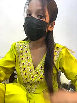 Snapshot of Triptii_0 chatting on December 17, 4:24 pm Triptii 0 online show from December 17, 4:24 pm