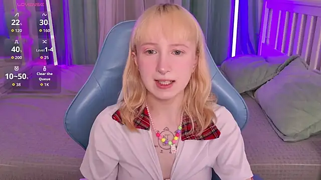 Snapshot of _Babyface_ chatting on June 17, 1:12 pm Babyface online show from June 17, 1:12 pm