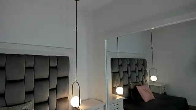 Snapshot of gaby_smit__ chatting on December 5, 11:41 am gaby smit online show from December 5, 11:41 am