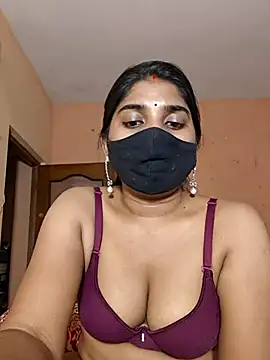 Snapshot of adite20 chatting on November 30, 6:34 pm adite20 online show from November 30, 6:34 pm