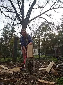 Snapshot of Horny_hippie chatting on December 13, 8:37 pm Horny hippie online show from December 13, 8:37 pm