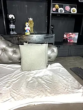 Brand Collins online show from January 15, 9:40 pm