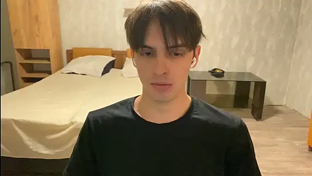 Snapshot of joshnovaq chatting on May 15, 7:43 pm joshnovaq online show from May 15, 7:43 pm