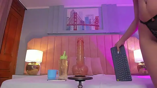 Snapshot of ninacrave_ chatting on July 24, 2:53 am ninacrave online show from July 24, 2:53 am