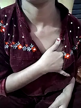 Snapshot of RASHMI_SHARMA9 chatting on November 29, 6:00 pm RASHMI SHARMA9 online show from November 29, 6:00 pm