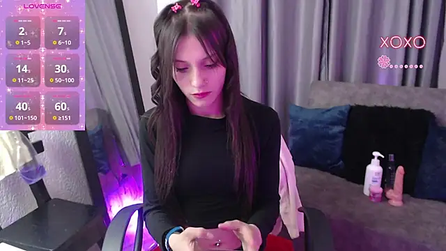 Snapshot of TiinaJonus_ chatting on April 11, 4:17 am TiinaJonus online show from April 11, 4:17 am