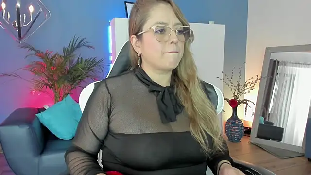 Snapshot of Anto_Thompson chatting on June 20, 8:00 pm Anto Thompson online show from June 20, 8:00 pm