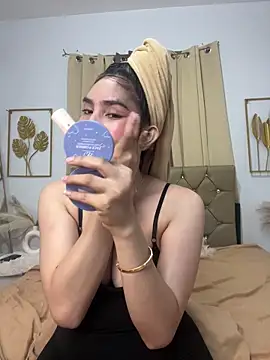 Snapshot of SofiaHarison chatting on December 1, 7:57 am SofiaHarison online show from December 1, 7:57 am