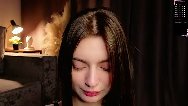 Sara Kinsly online show from December 14, 10:53 am