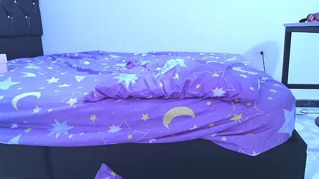 NoaLeon21 online show from January 14, 8:14 pm